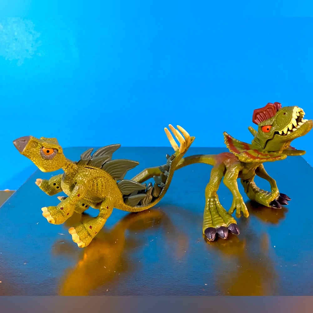 JURASSIC WORLD BENDI BITERS GREEN DINOSAURS STEGOSAURUS & DILOPHOSAURUS 4”-5”